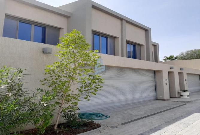 252720 - Property Image 2