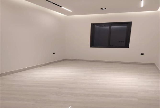 258422 - Property Image 2