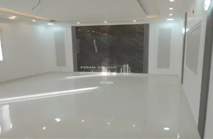 Apartment - 6 Bedrooms - 4 Bathrooms for sale in An Nur - Ad Dammam - Eastern