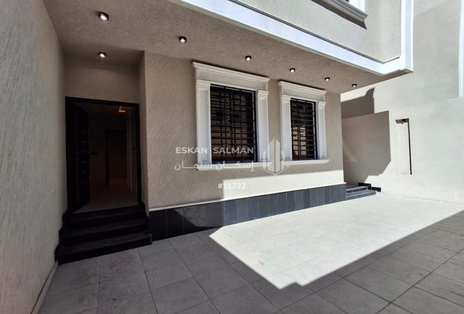 247945 - Property Image 3