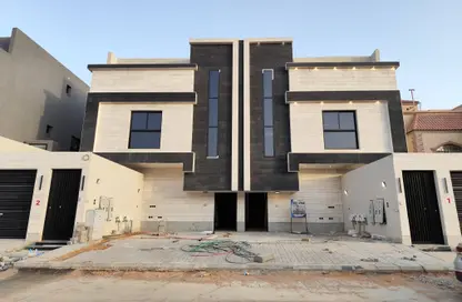 طابق كامل - 3 غرف نوم - 3 حمامات للبيع في المونسية - الرياض - الرياض