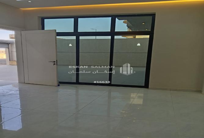 256773 - Property Image 3