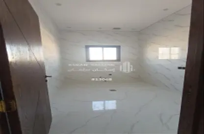 Apartment - 3 Bedrooms - 2 Bathrooms for sale in Tuwaiq - Riyadh - Ar Riyadh