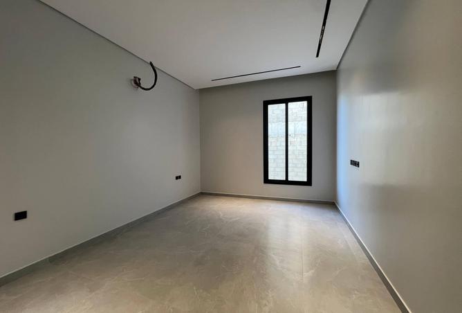 258908 - Property Image 2