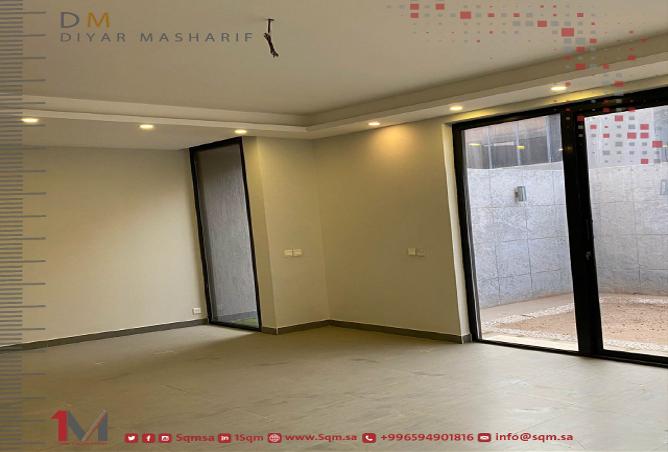 257022 - Property Image 2