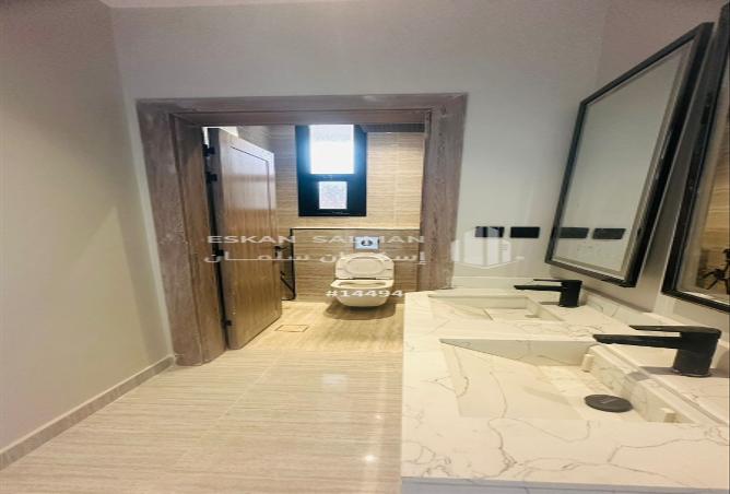 253452 - Property Image 2