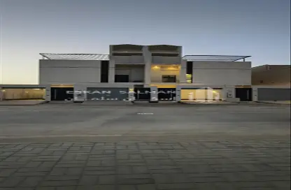 طابق كامل - 5 غرف نوم - 3 حمامات للبيع في الجنادرية - الرياض - الرياض