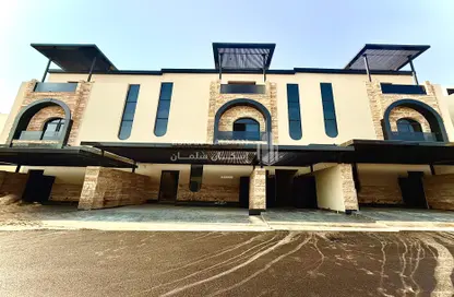 Full Floor - 5 Bedrooms - 4 Bathrooms for sale in An Narjis - Riyadh - Ar Riyadh