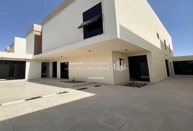 255027 - Property Image 3