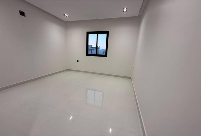 255315 - Property Image 3