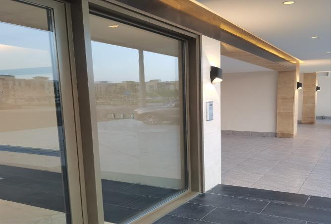 258425 - Property Image 3