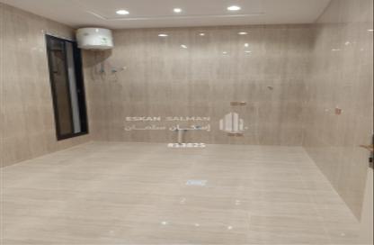 طابق كامل - 5 غرف نوم - 3 حمامات للبيع في العريجاء الغربي - الرياض - الرياض