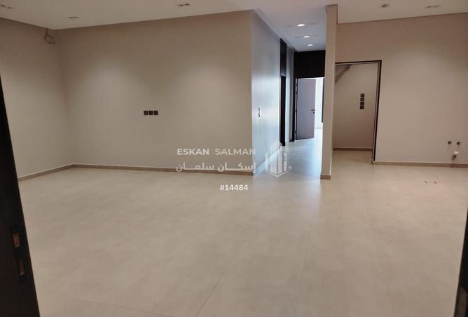 253454 - Property Image 2