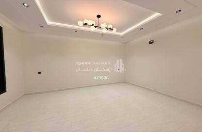 Full Floor - 7 Bedrooms - 4 Bathrooms for sale in Al Maealaa - Ahad Rifaydah - Asir
