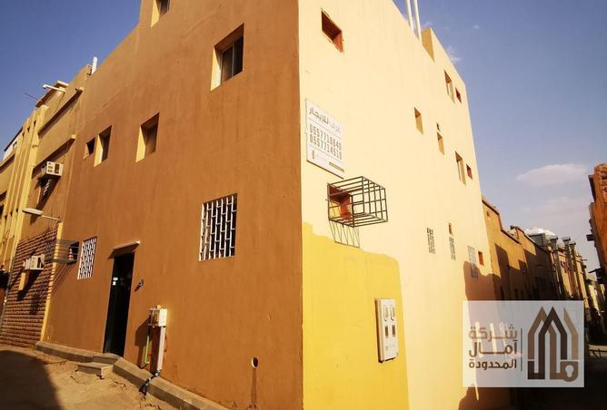 Whole Building - Studio for sale in Al Marqab - Riyadh - Ar Riyadh