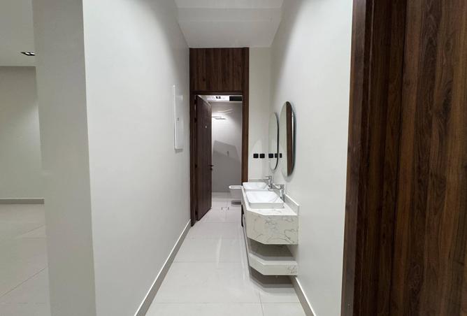 254969 - Property Image 2