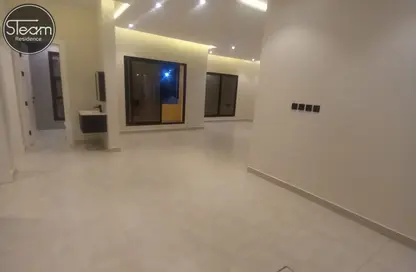 شقة - 3 غرف نوم - 3 حمامات للايجار في ظهرة لبن - الرياض - الرياض