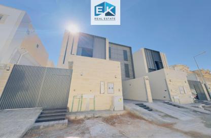 طابق كامل - 4 غرف نوم - 4 حمامات للبيع في اليرموك - الرياض - الرياض
