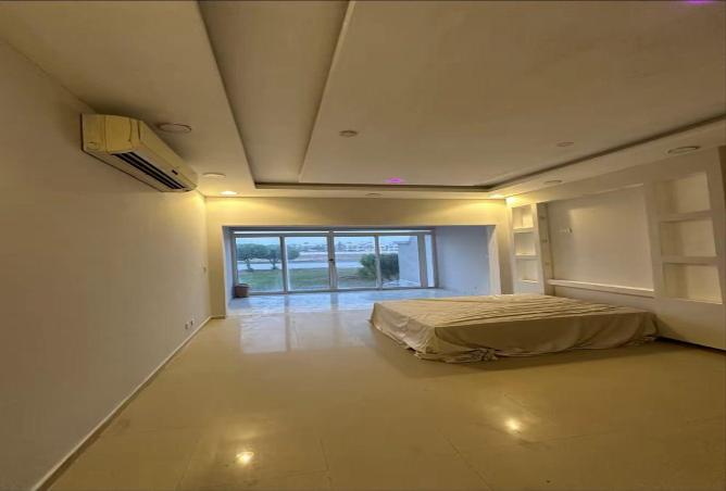 258050 - Property Image 3