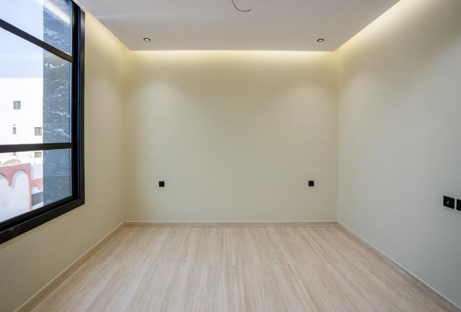 258237 - Property Image 3