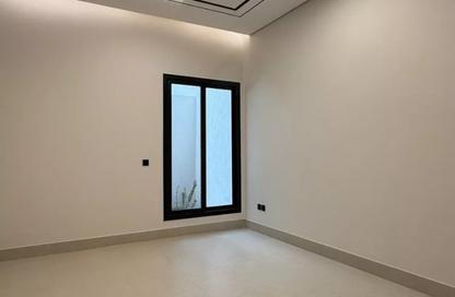 طابق كامل - 3 غرف نوم - 3 حمامات للايجار في النرجس - الرياض - الرياض