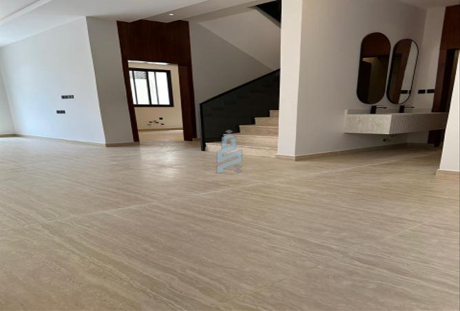 253243 - Property Image 3