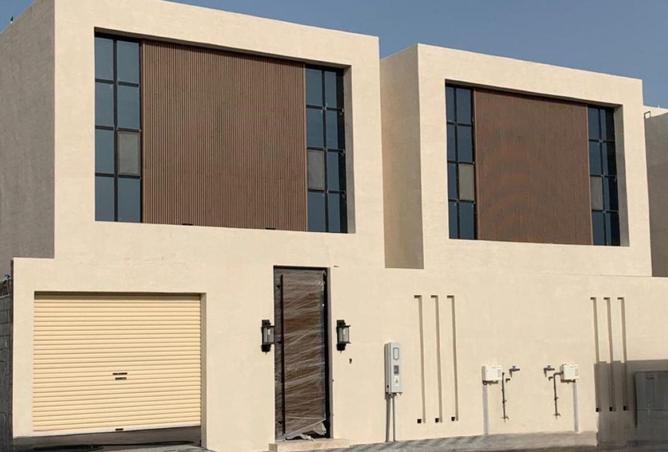 Villa - 4 Bedrooms - 6 Bathrooms for sale in Al Amwaj - Al Khubar - Eastern