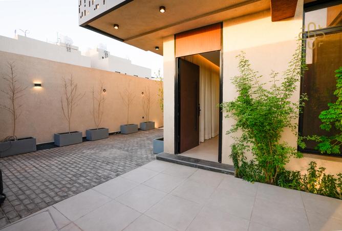 255408 - Property Image 3