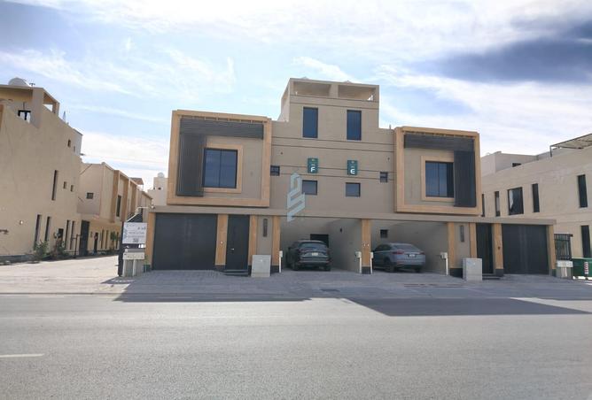 258804 - Property Image 2