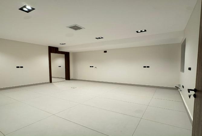 255316 - Property Image 3