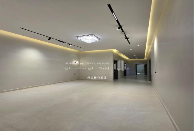 254761 - Property Image 3