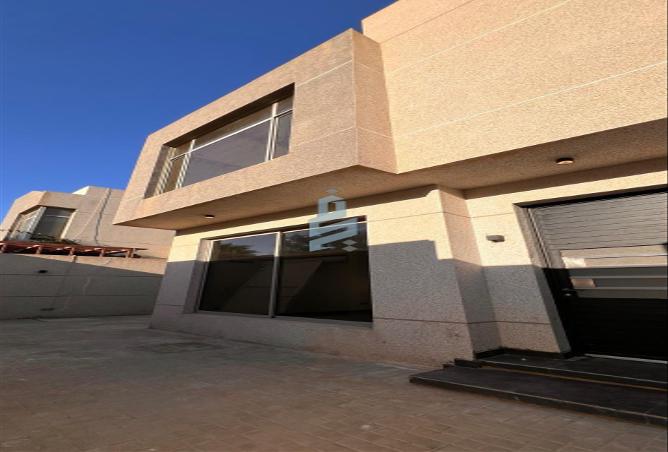 252816 - Property Image 2