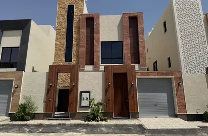 Full Floor - 4 Bedrooms - 4 Bathrooms for sale in Ar Rimal - Riyadh - Ar Riyadh