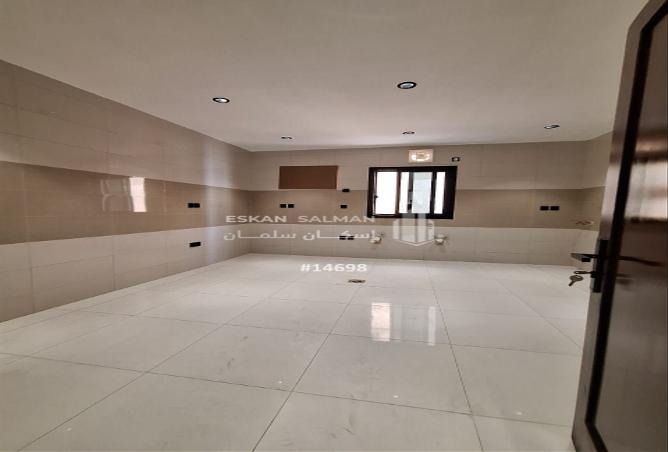253744 - Property Image 2