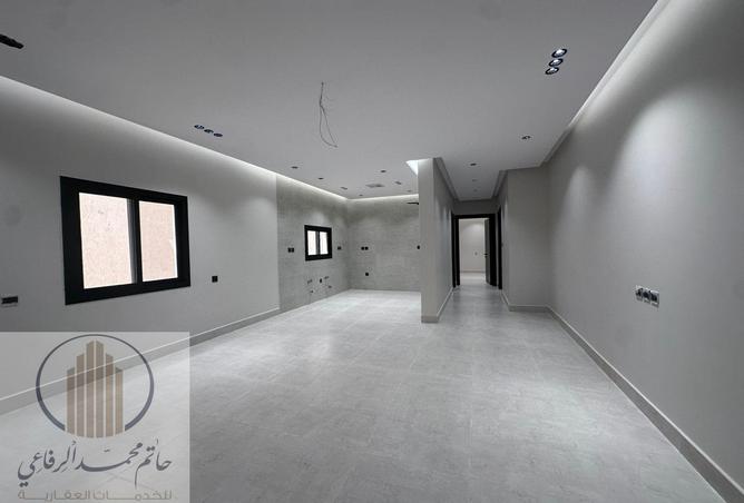 256413 - Property Image 3
