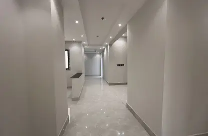 شقة - 4 غرف نوم - 3 حمامات للبيع في الرمال - الرياض - الرياض
