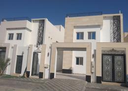 Villa - 5 bedrooms - 6 bathrooms for للبيع in Al Amwaj - Al Khubar - Eastern
