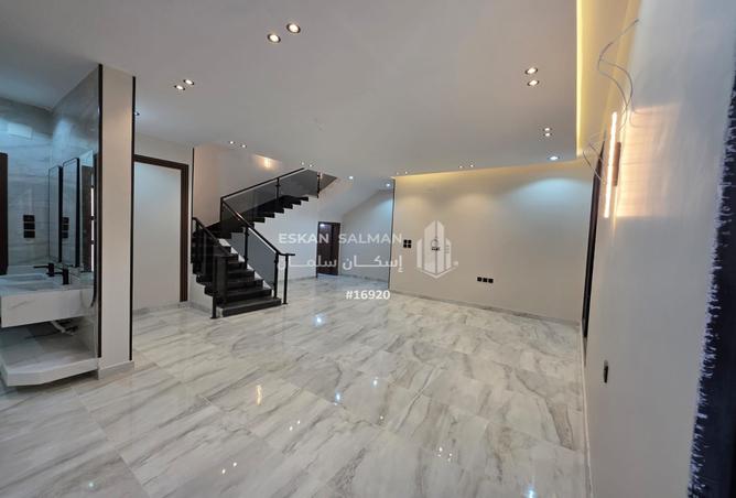 257089 - Property Image 3