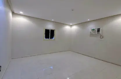 Apartment - 2 Bedrooms - 2 Bathrooms for rent in Al Munisiyah - Riyadh - Ar Riyadh