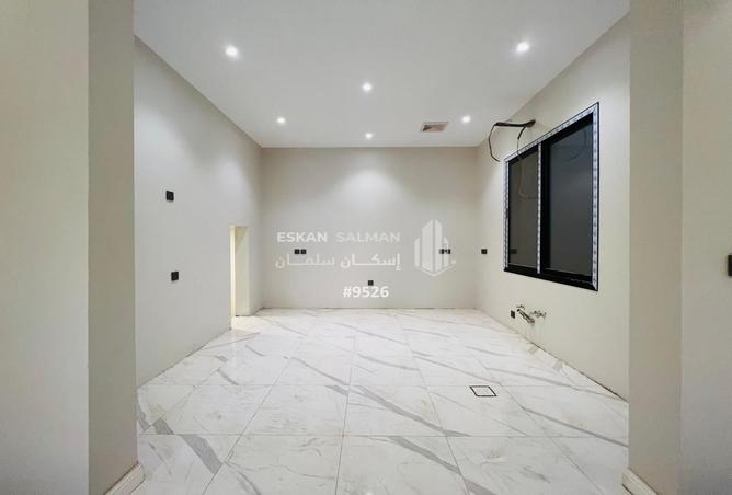 243697 - Property Image 3