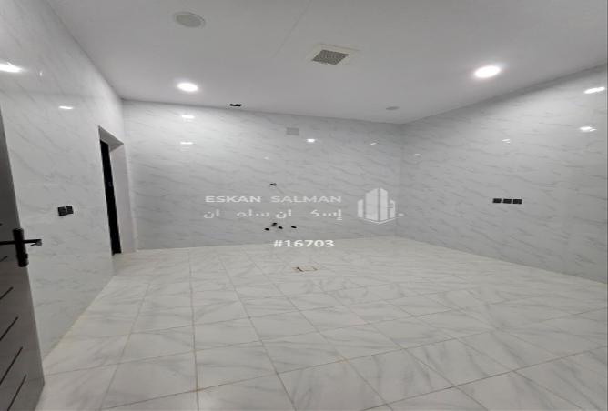 256873 - Property Image 3