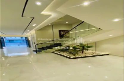 Apartment - 5 Bedrooms - 3 Bathrooms for sale in Al Awaly - Riyadh - Ar Riyadh