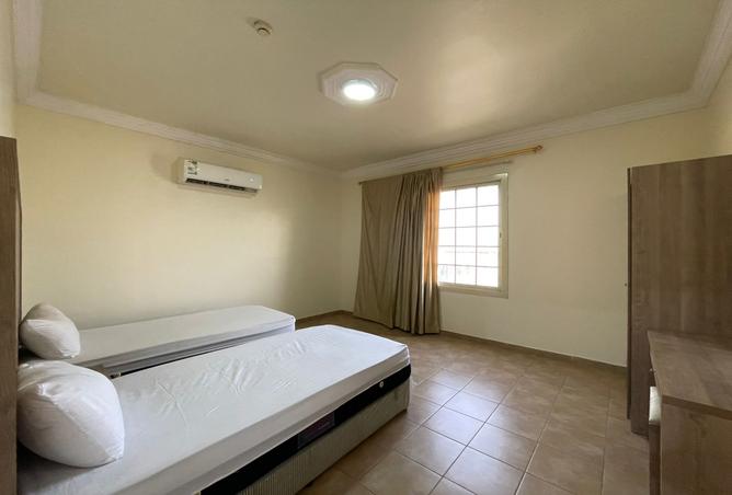 255765 - Property Image 2