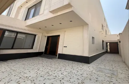 Full Floor - 3 Bedrooms - 3 Bathrooms for sale in Ar Rimal - Riyadh - Ar Riyadh