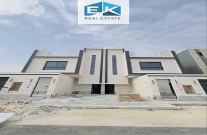 Full Floor - 4 Bedrooms - 3 Bathrooms for sale in Al Munisiyah - Riyadh - Ar Riyadh