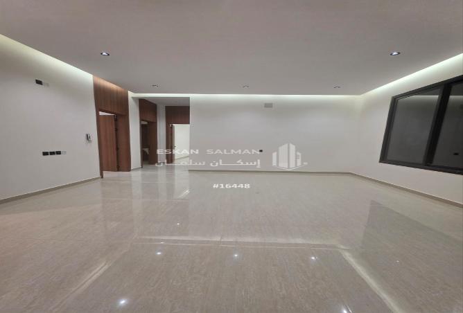 256637 - Property Image 2