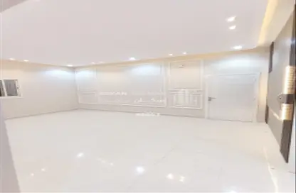 Apartment - 5 Bedrooms - 3 Bathrooms for sale in Ar Rehab 1 - Jazan - Jazan