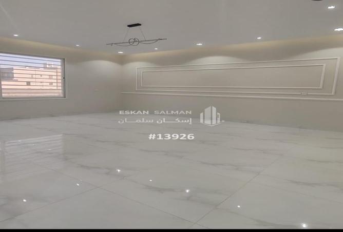 252351 - Property Image 2