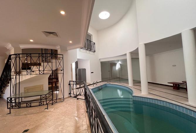 258049 - Property Image 3