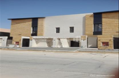 Apartment - 6 Bedrooms - 3 Bathrooms for sale in Al Suwaidi - Riyadh - Ar Riyadh